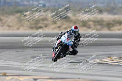 media/Nov-30-2025-TrackXperience (Sun) [[c0061d280f]]/3-Level 1/Session 4 (Turn 11)/